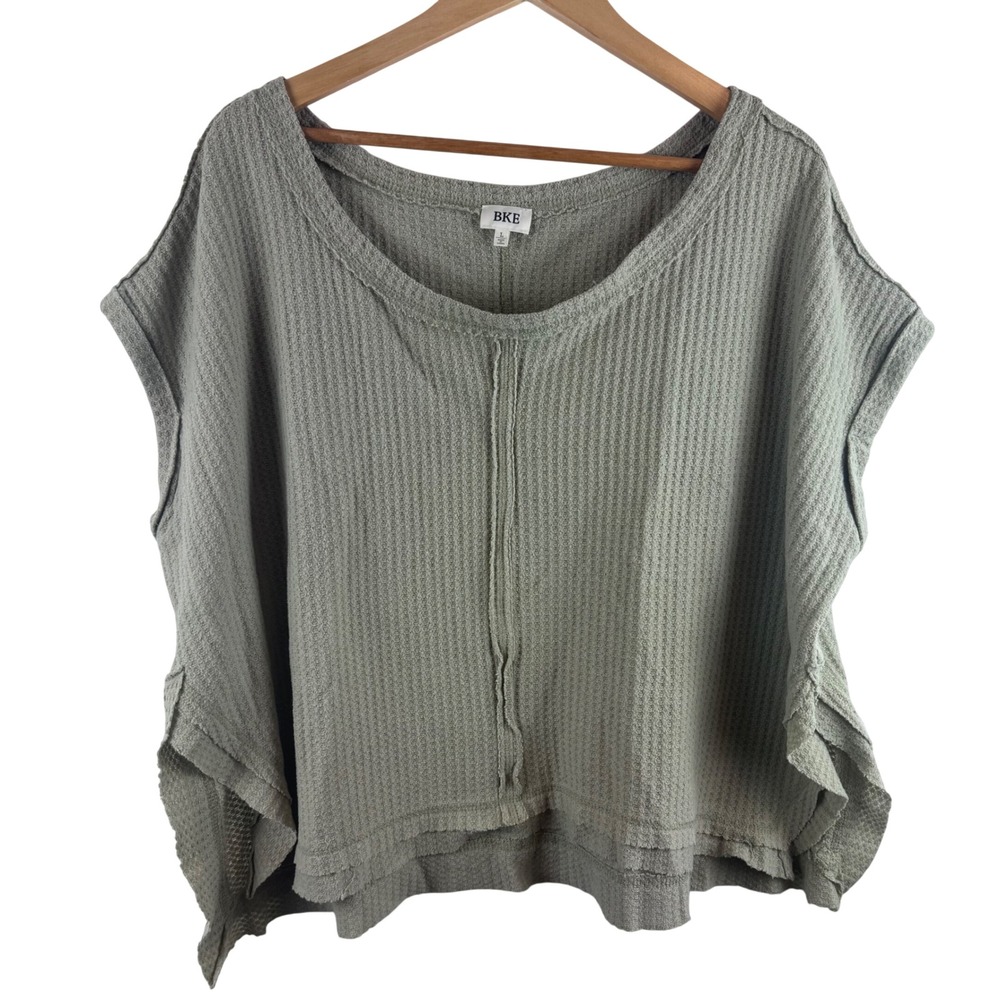 BKE Thermal Knit Top Women L Green Waffle Scoop Neck Boxy Raw Edge MT1024